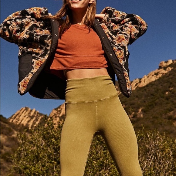 Free People Movement Elevation Jacquard Reversible Fleece Jacket Black Gold Blue - Picture 2 of 10